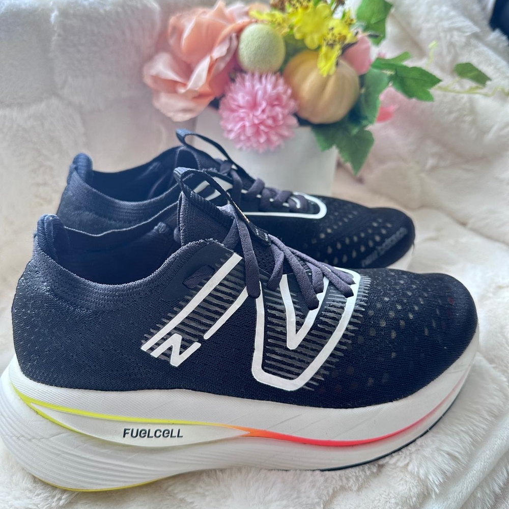 New Balance Women's Black and White Athletic Shoes